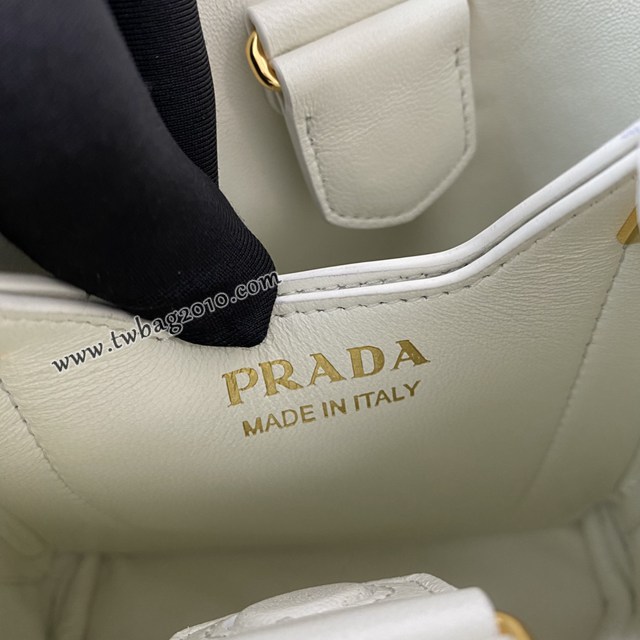 Prada專櫃新款毛毛包 1BA373 普拉達山羊毛桶包手提肩背女包 csp1498